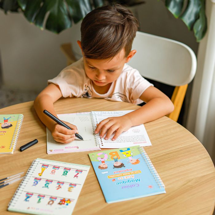 4 cahiers magiques pour enfants